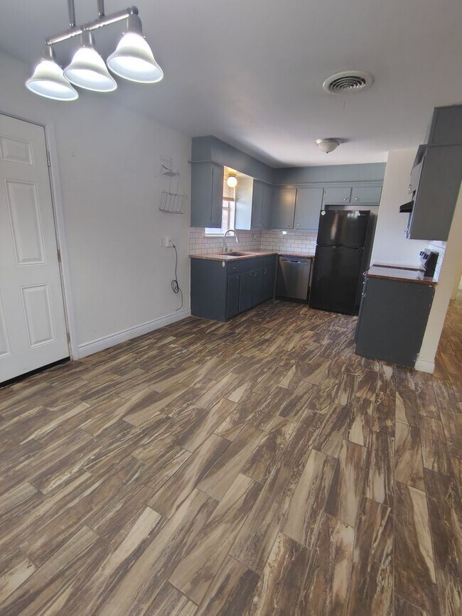 Foto del edificio - WELL MAINTAINED