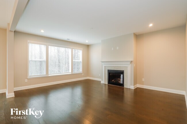 Foto del edificio - 393 Floating Leaf Way