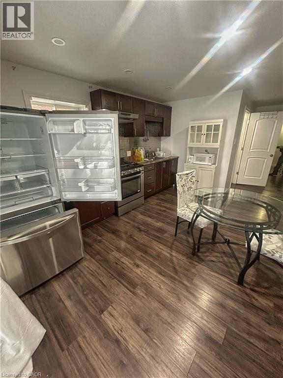 Photo du bâtiment - 921 Audrey Pl