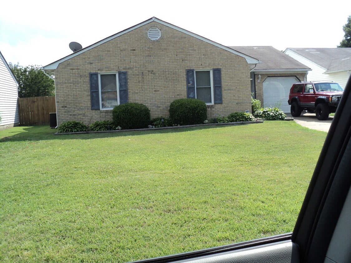 1109 Oldfield Cir, Virginia Beach, VA 23453 House for Rent in Virginia Beach, VA