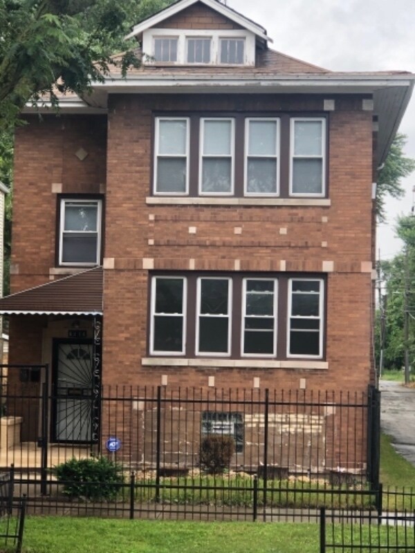 Foto principal - 6314 S Honore St
