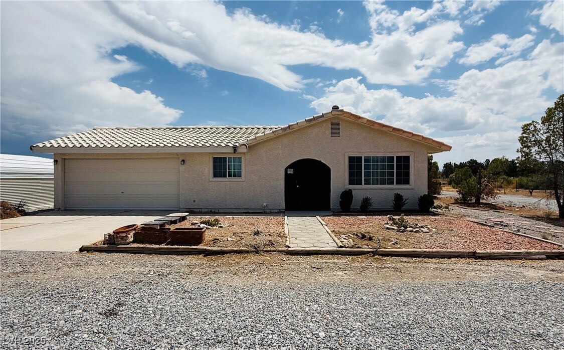 Foto principal - 6551 Paula Dr