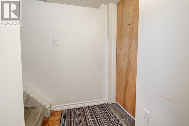 Photo du bâtiment - 45 Bond St