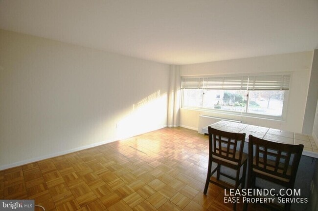 Photo - 5315 Connecticut Ave NW Apartment