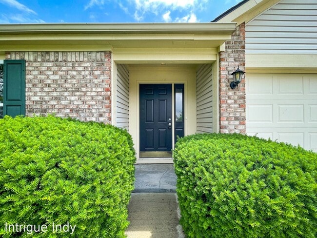 Building Photo - 3 br, 2 bath House - 4525 Golden Hinde Way