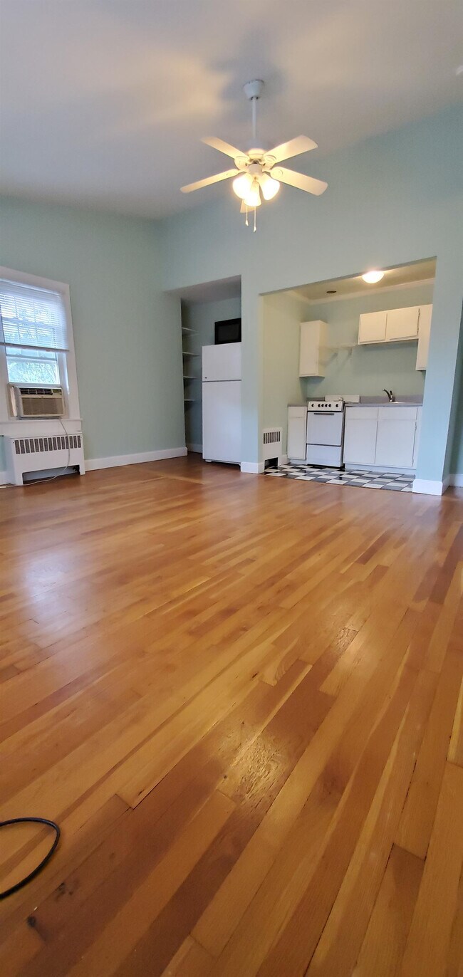 Foto del edificio - 1407 Clover St NW