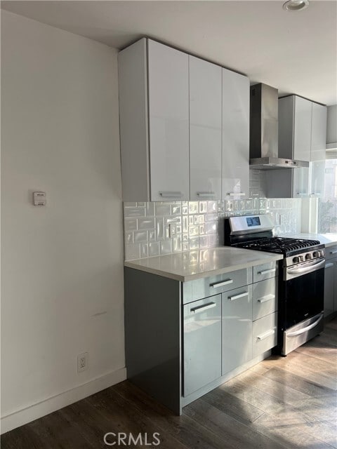 Foto del edificio - 702 S St Andrews Pl