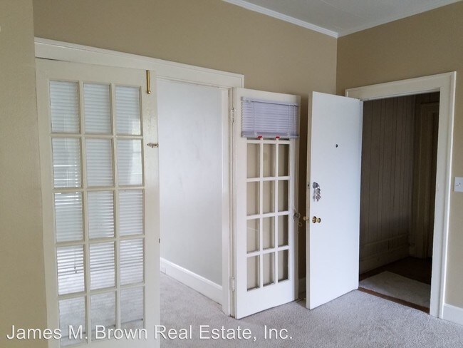 Building Photo - 2826 Highland Ave