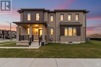 Building Photo - 172 Wilmot Rd
