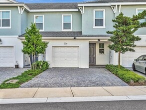 Building Photo - 556 Sanderling Cir