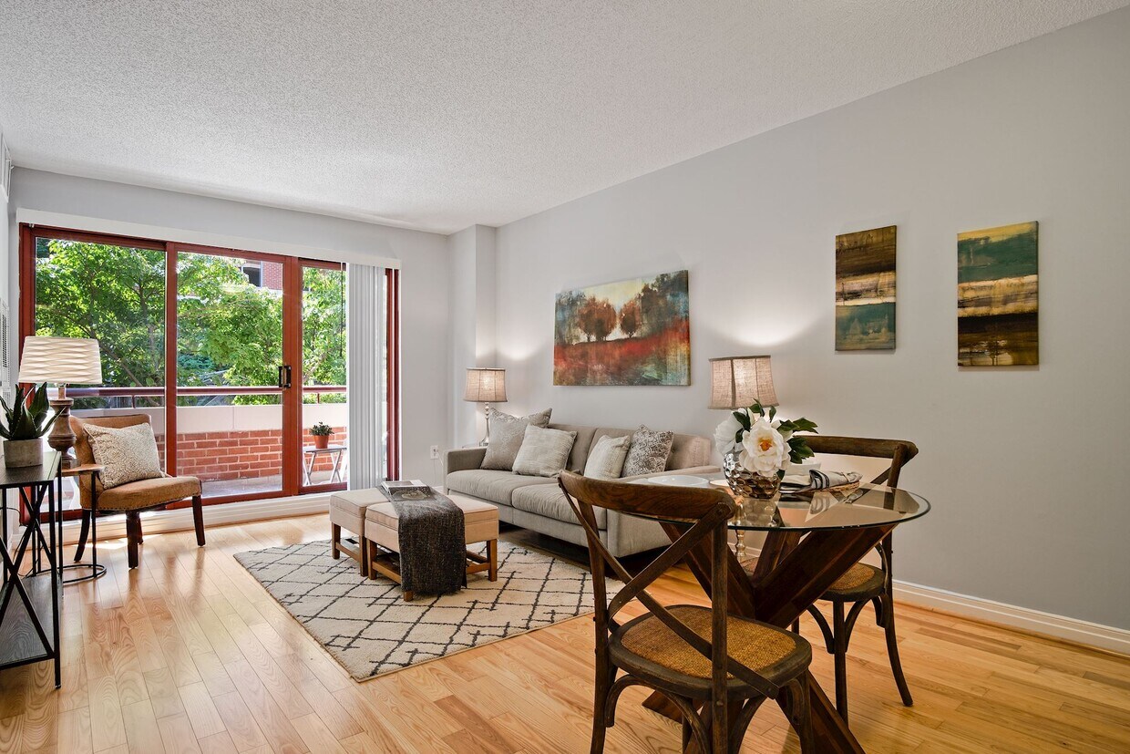 Foto principal - 2301 N St NW