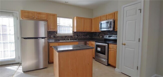 Building Photo - 5368 Hickory Knoll NW