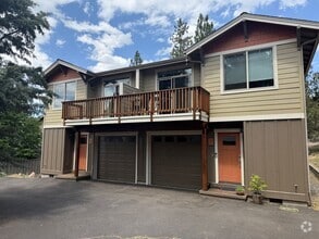 Building Photo - 2650 NW Fawn Run Ln