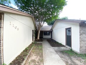 Building Photo - 1103 Westwood Dr