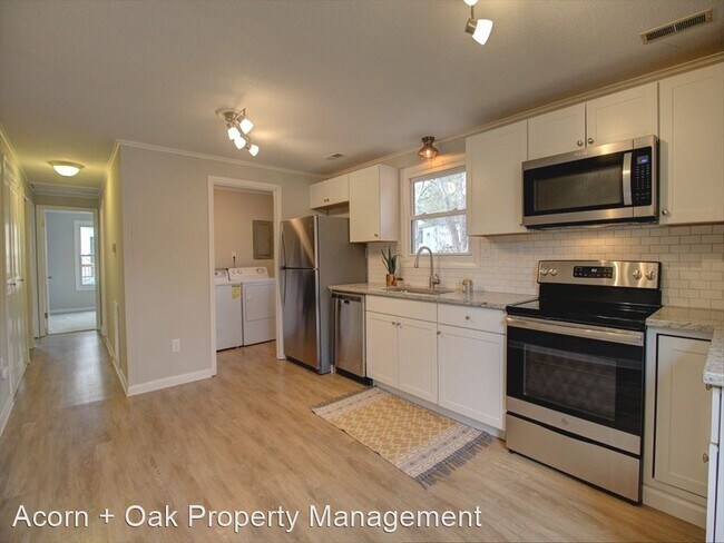 Building Photo - 3 br, 1 bath House - 2600 Glenbrook Dr.