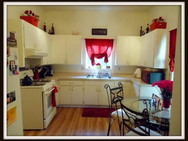 Building Photo - Reserve for 2024-2025 or Option for Lease ...