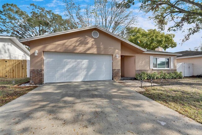 Building Photo - 1691 E Orangecrest Ave