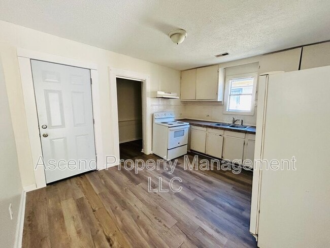 Foto del edificio - 2103 Taylor St