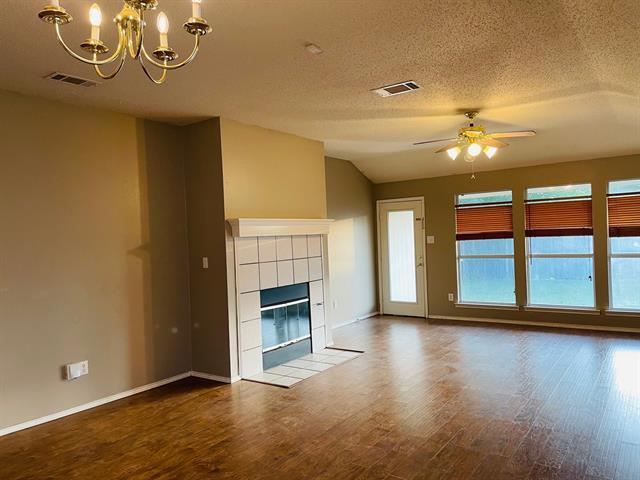 Foto del edificio - 913 Austin Ln