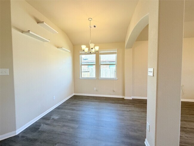 Building Photo - 15613 All Star Dr