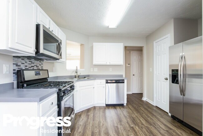 Foto del edificio - 7033 Tanners Creek Dr