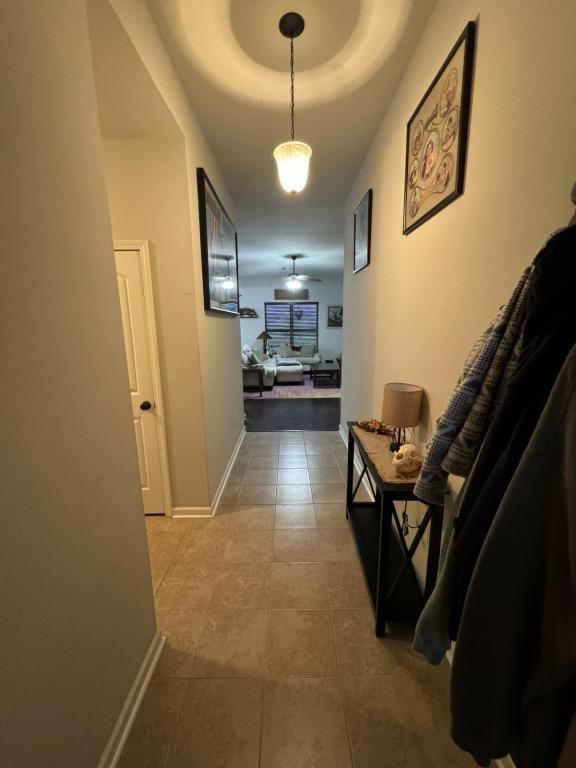 Building Photo - 16901 Desmare St