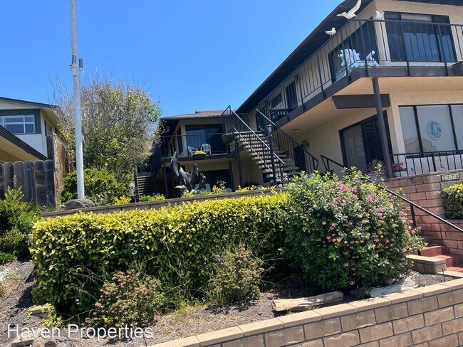 Building Photo - 2 br, 1.5 bath House - 2570 Spyglass Dr # 4