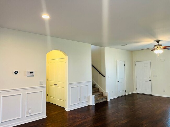 Building Photo - 2142 Longhunter Chase Dr