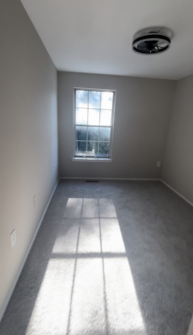 Building Photo - 3809 Light Arms Pl