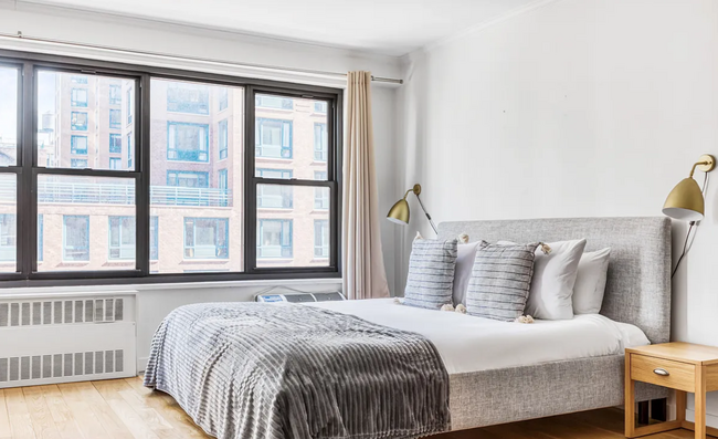 Foto del edificio - 119 E 15th St