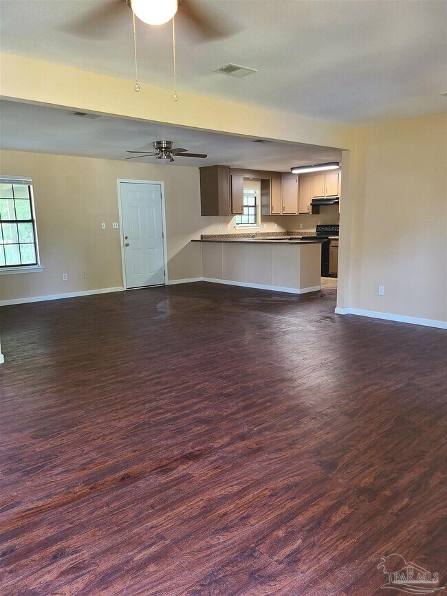 Foto del edificio - 8490 Lawton St