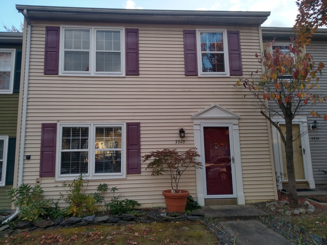 7929 Timarand Ct, Lorton, VA 22079 Townhome Rentals in Lorton VA