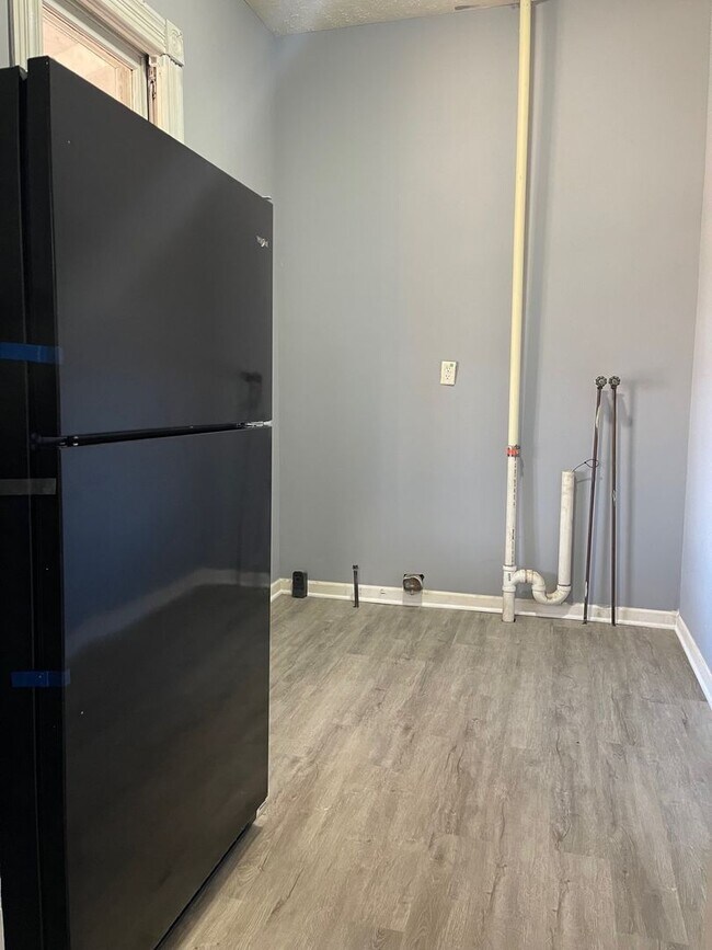 Foto del edificio - Cozy Little Italy Bungalow | Furnished - Mid-Term or Long-Term Lease