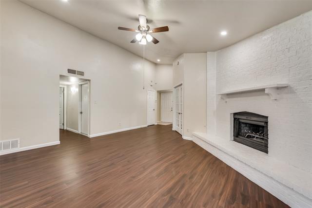 Building Photo - 2410 Brookdale Dr