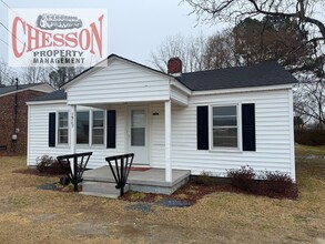 Building Photo - 1929 Black Creek Rd SE