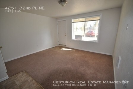 Building Photo - 4251 32nd Pl NE
