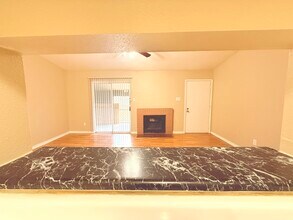 Building Photo - 12655 Ashford Meadow Dr