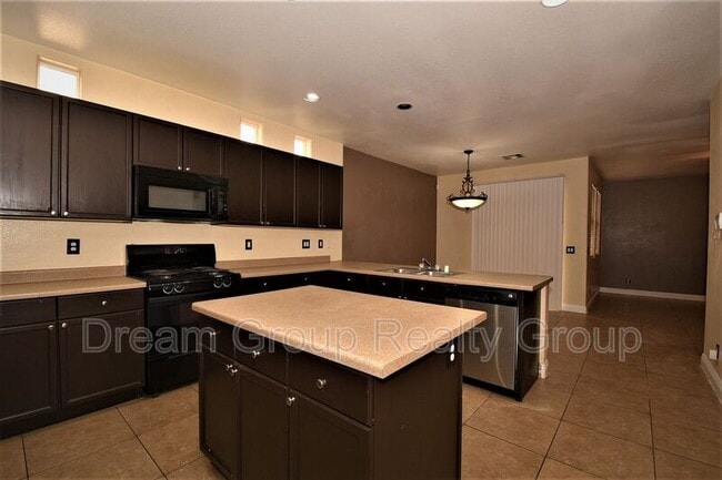 Foto del edificio - 10584 W Moultrie Ave