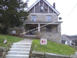 Building Photo - 401 Jackson St