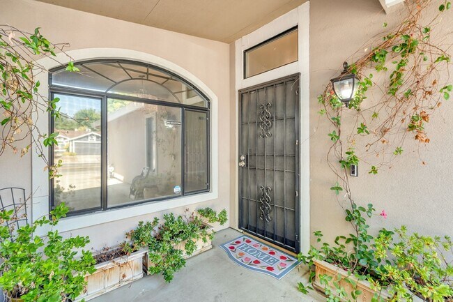 Foto del edificio - Charming 3BR House in Antelope