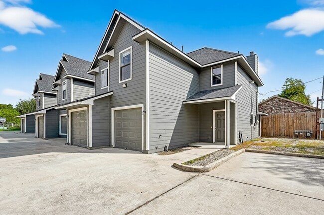 Photo - 10035 Morocco Rd Townhome