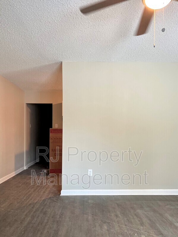 Foto del edificio - 1437 Castalia St