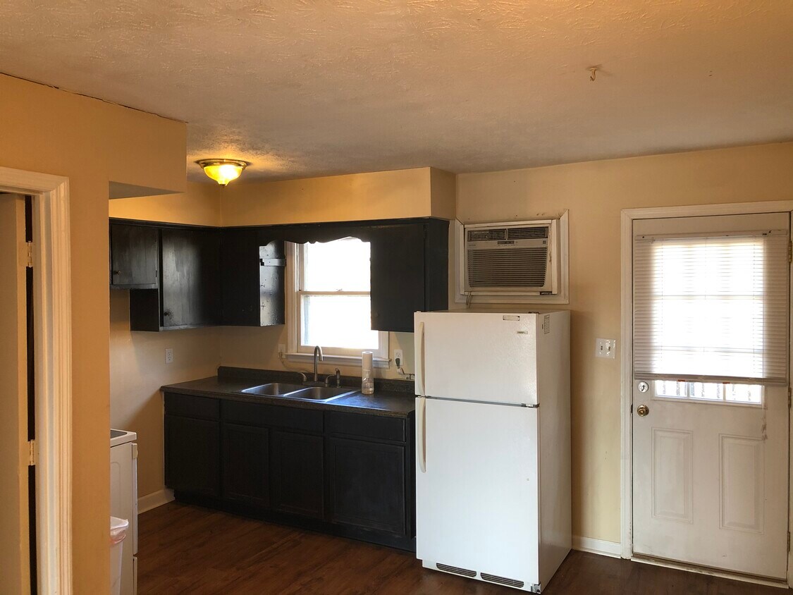 Foto principal - 218 Curry Ct