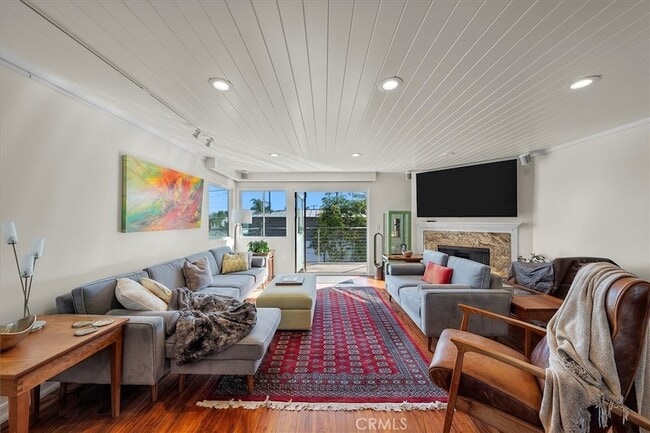 Photo - 760 Manhattan Beach Blvd Townhome