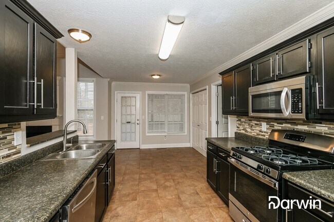 Building Photo - 2314 Old Lower River Rd, Douglasville, GA ...