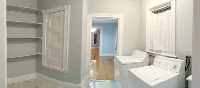 Building Photo - 52 Crescent Ave