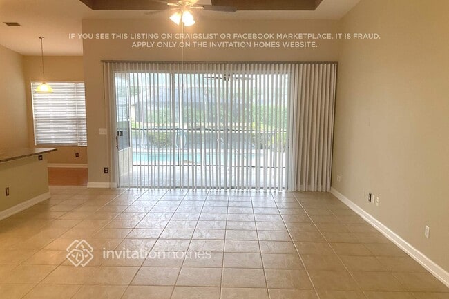 Foto del edificio - 1735 Creekwater Blvd