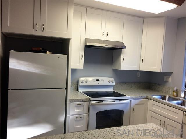 Building Photo - 7835 Cowles Mountain Ct