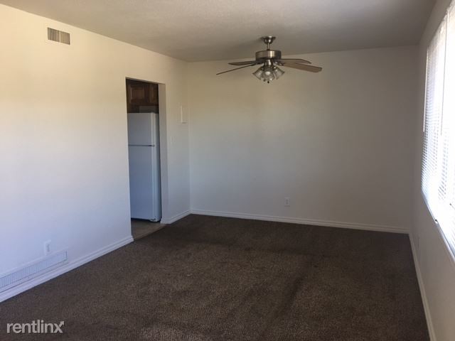 Building Photo - 423 E Fountain Pl