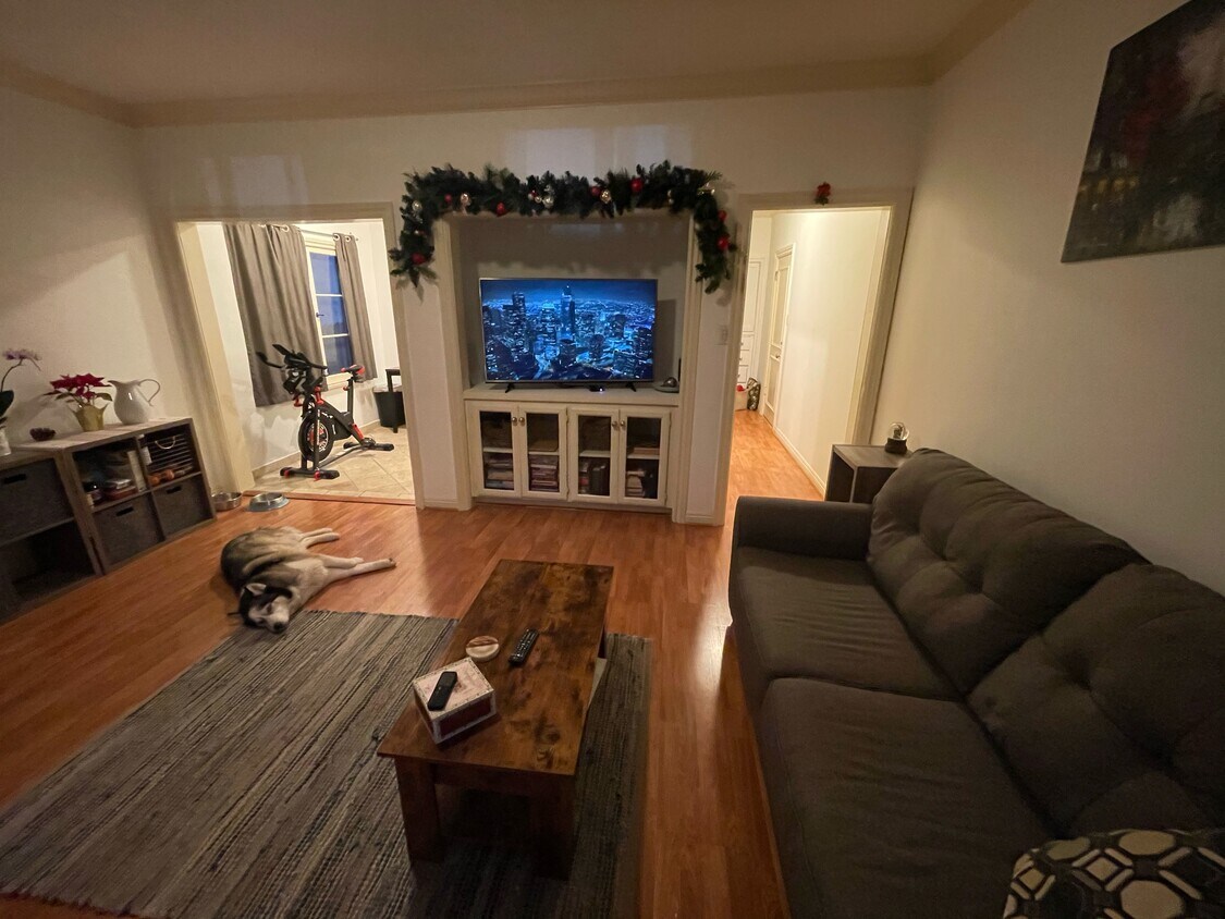 Foto principal - 260 S Reeves Dr
